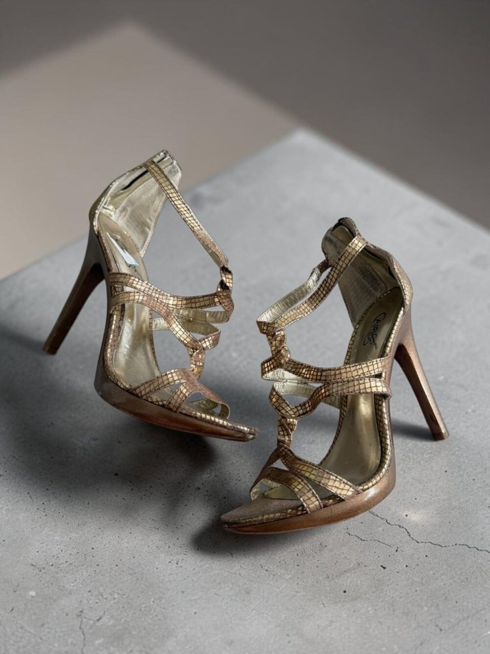 CARLOS SANTANA Gold Metallic Heels Size 8